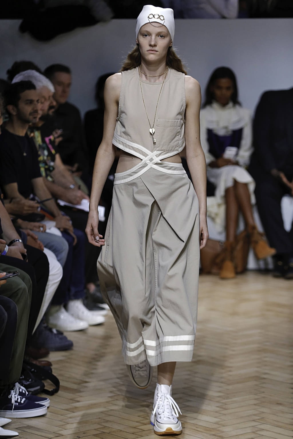 Fashion Week London Spring/Summer 2019 look 15 from the JW Anderson collection womenswear