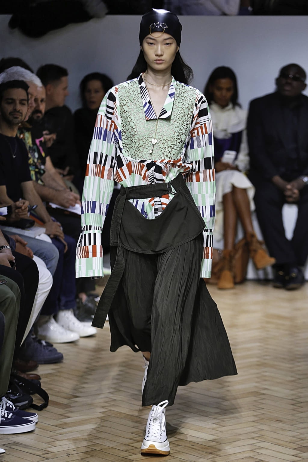 Fashion Week London Spring/Summer 2019 look 16 de la collection JW Anderson womenswear