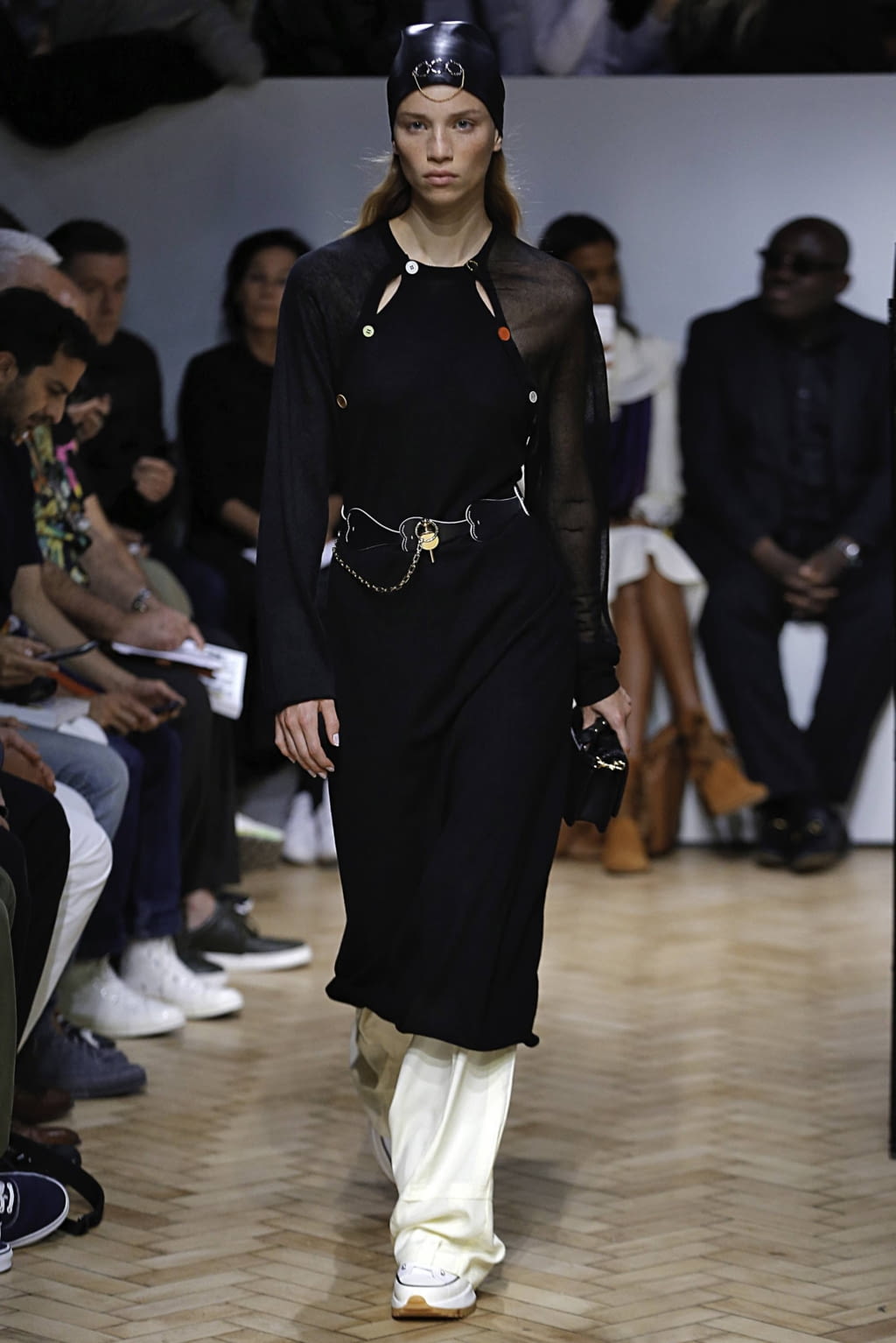Fashion Week London Spring/Summer 2019 look 32 from the JW Anderson collection womenswear