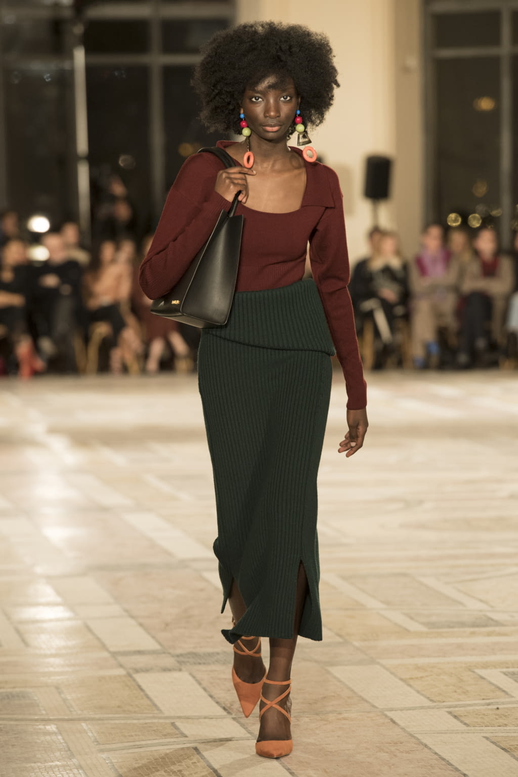 Fashion Week Paris Fall/Winter 2018 look 51 de la collection Jacquemus womenswear