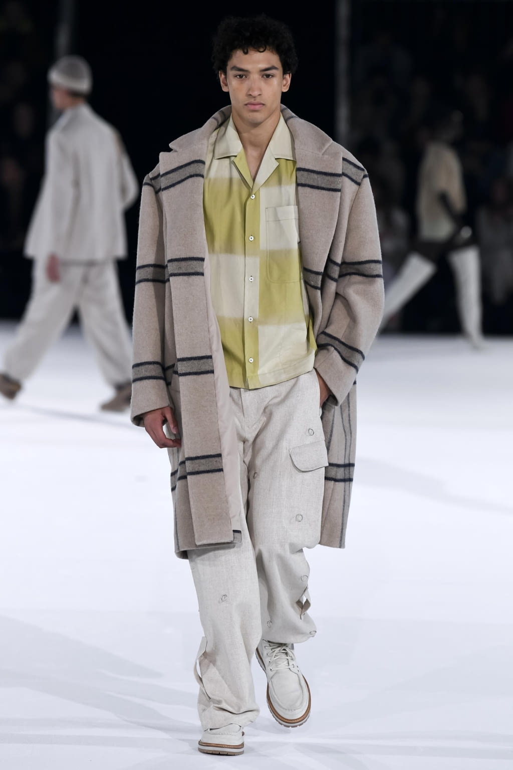 Fashion Week Paris Fall/Winter 2020 look 16 de la collection Jacquemus menswear