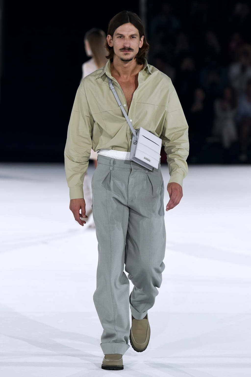 Fashion Week Paris Fall/Winter 2020 look 25 from the Jacquemus collection menswear