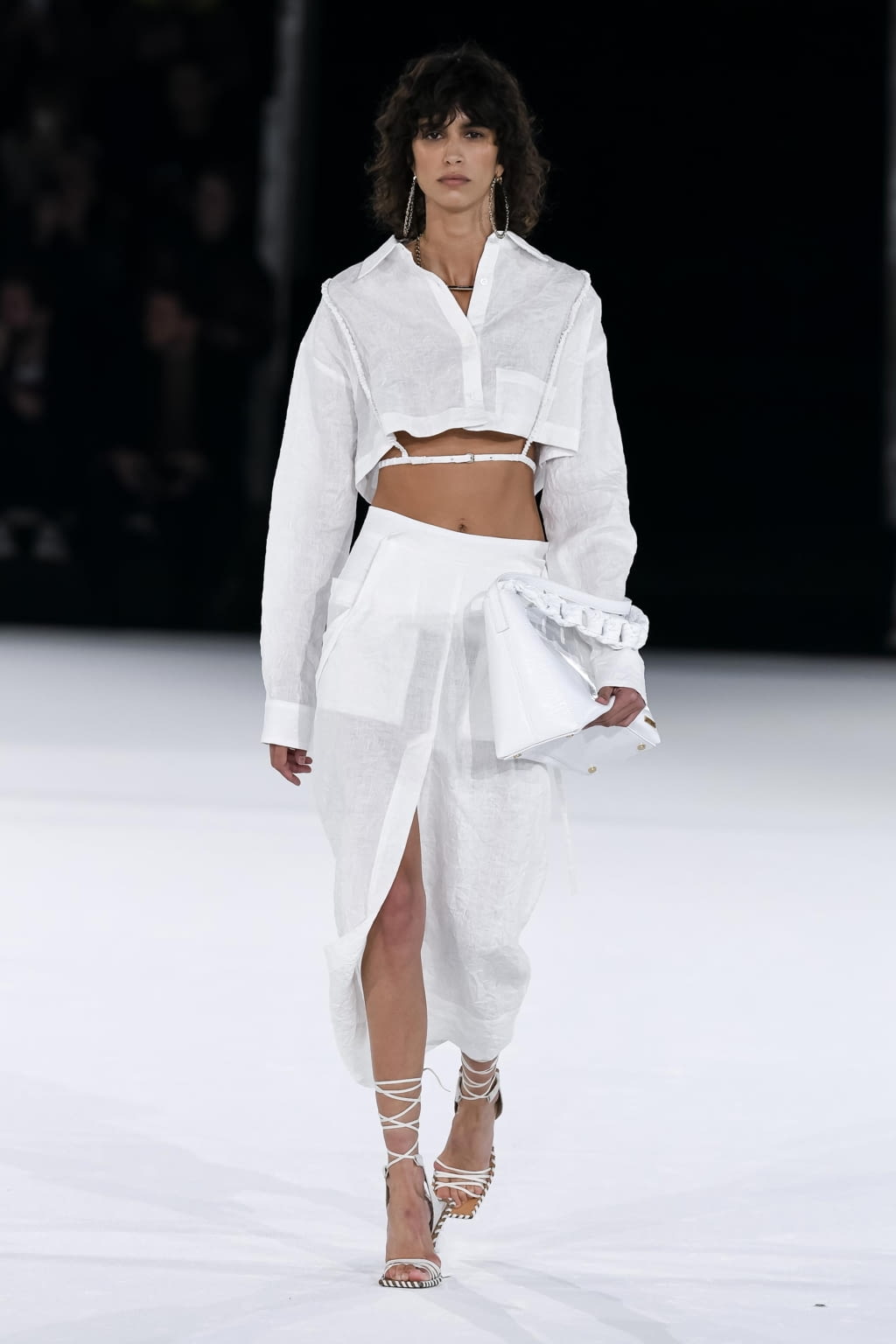 Fashion Week Paris Fall/Winter 2020 look 61 from the Jacquemus collection womenswear