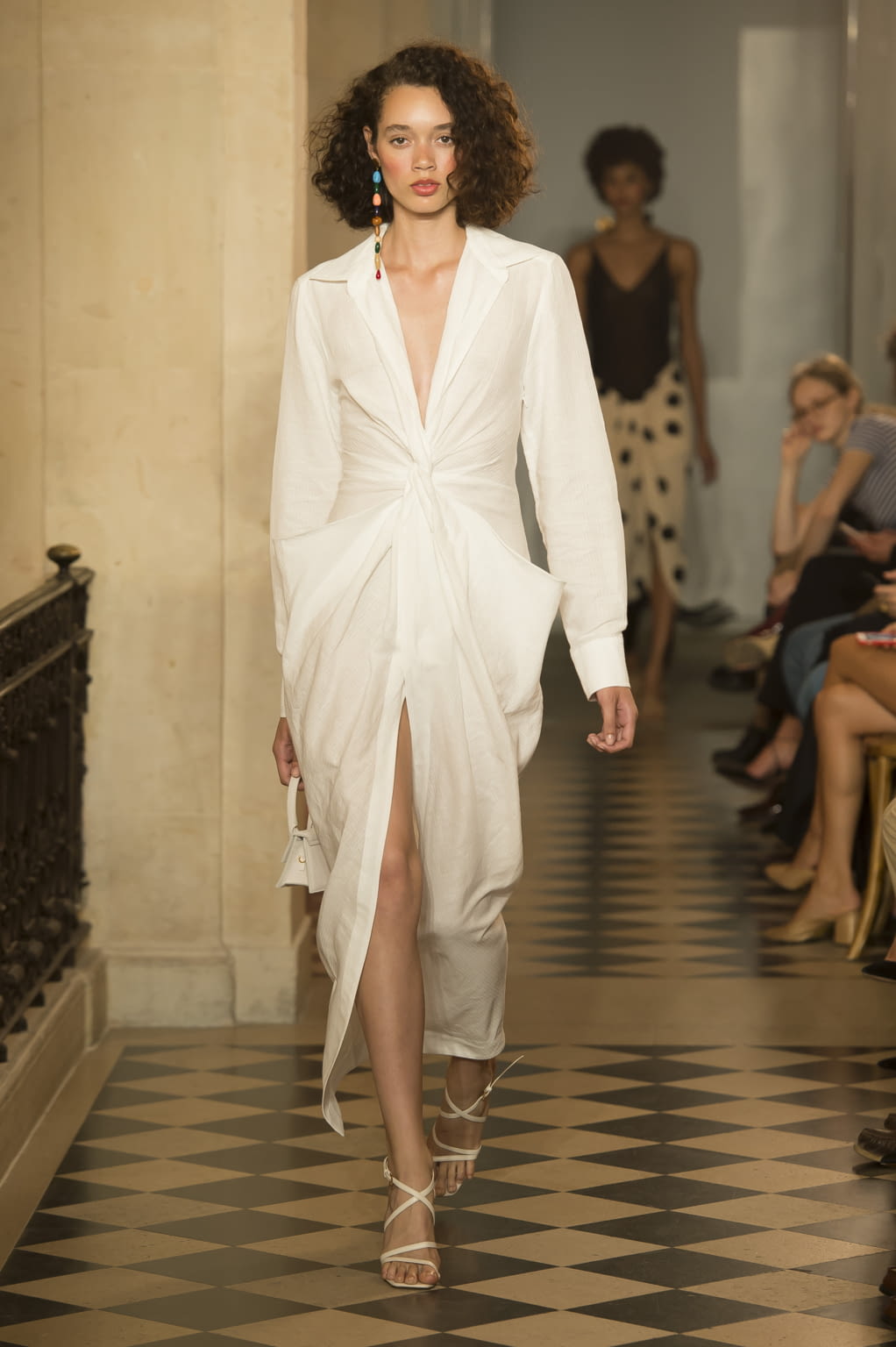 Fashion Week Paris Spring/Summer 2018 look 1 from the Jacquemus collection womenswear