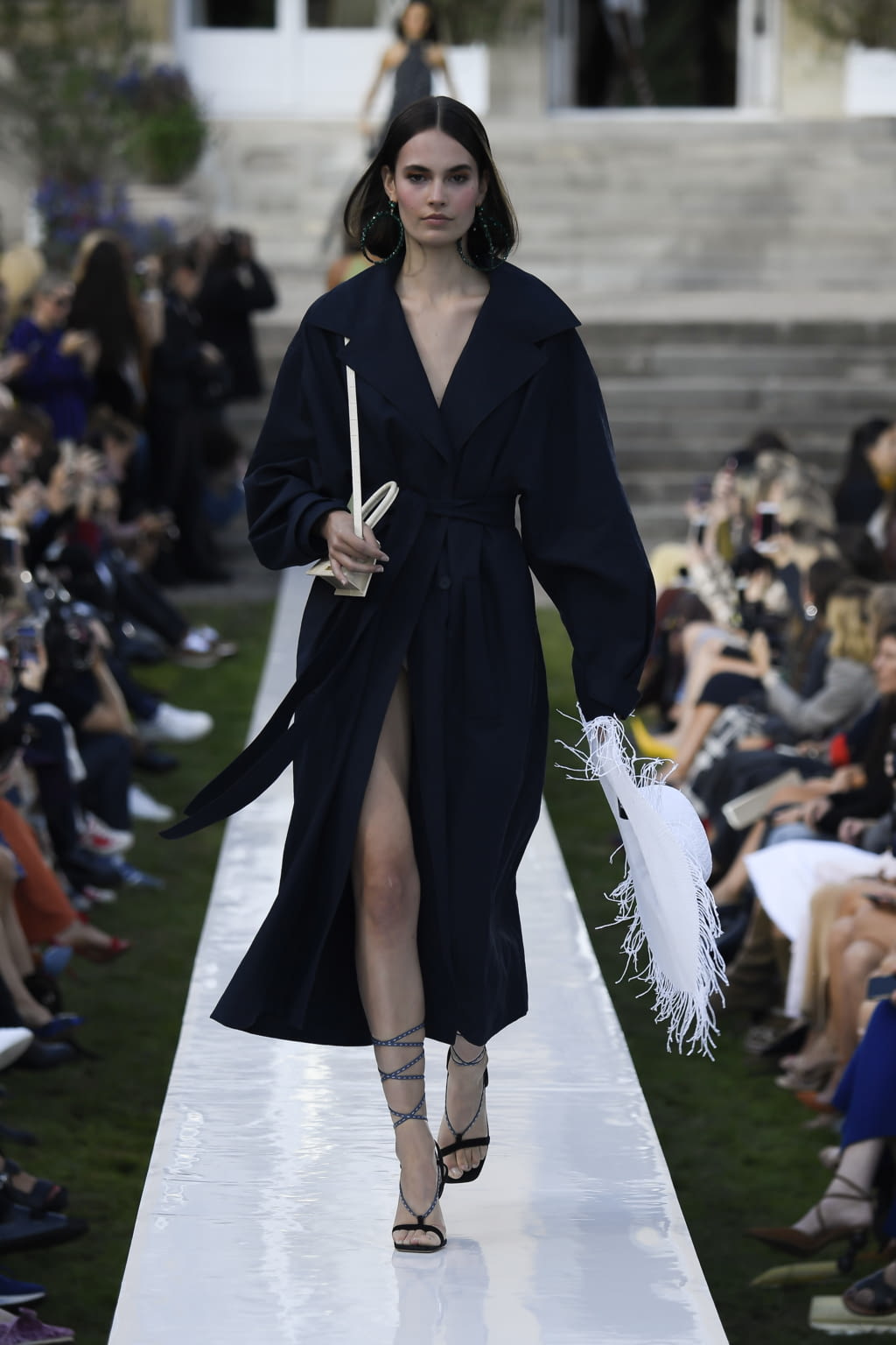 Fashion Week Paris Spring/Summer 2019 look 24 de la collection Jacquemus womenswear