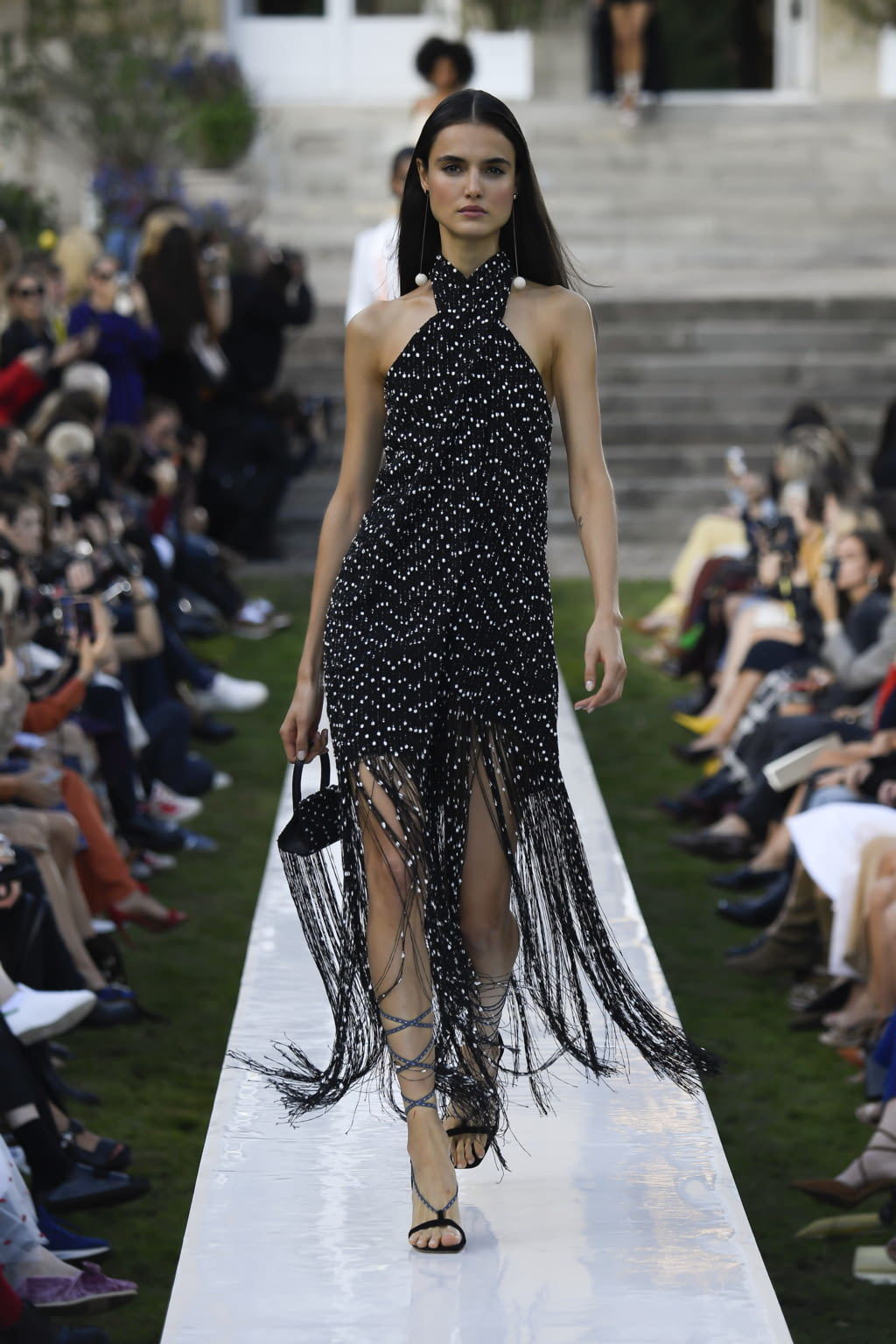 Fashion Week Paris Spring/Summer 2019 look 26 de la collection Jacquemus womenswear