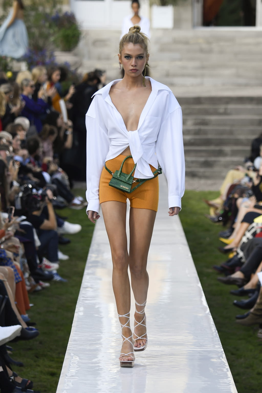 Fashion Week Paris Spring/Summer 2019 look 35 de la collection Jacquemus womenswear