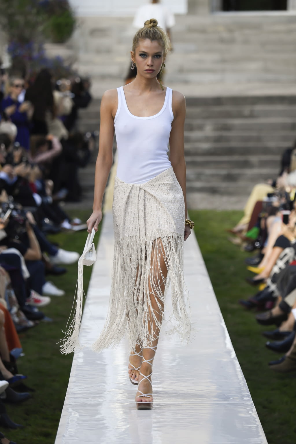 Fashion Week Paris Spring/Summer 2019 look 8 de la collection Jacquemus womenswear