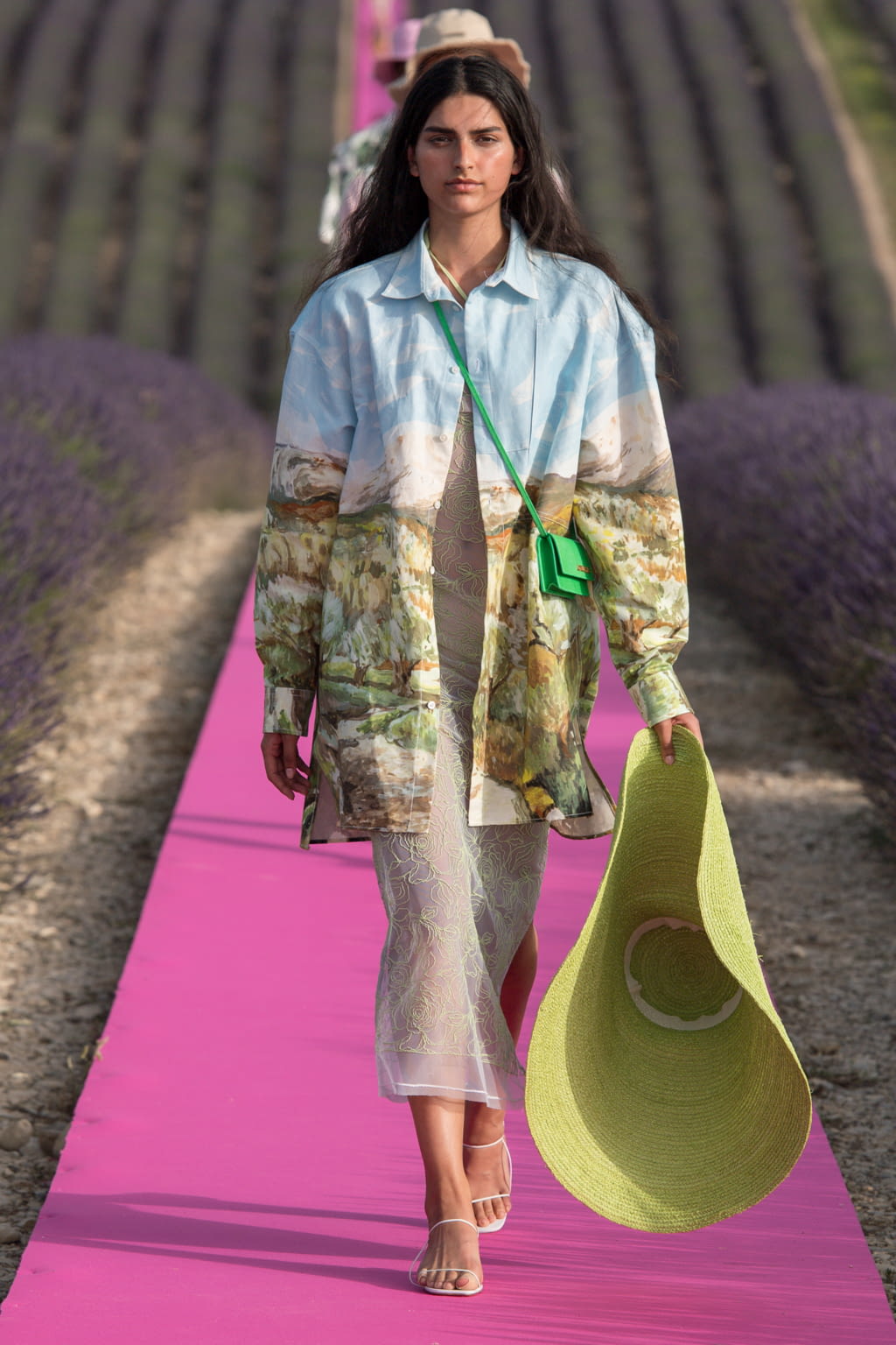 Fashion Week Paris Spring/Summer 2020 look 19 from the Jacquemus collection womenswear