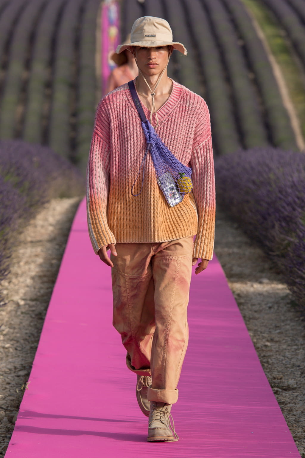 Fashion Week Paris Spring/Summer 2020 look 38 de la collection Jacquemus womenswear