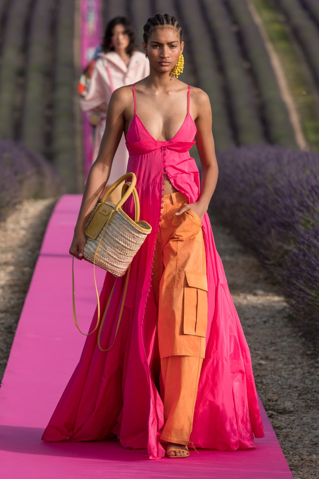 Fashion Week Paris Spring/Summer 2020 look 41 de la collection Jacquemus womenswear