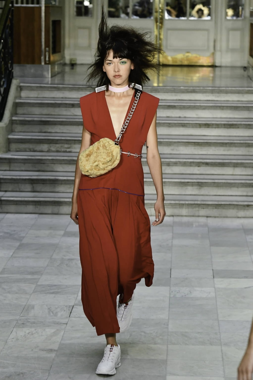 Fashion Week London Spring/Summer 2020 look 8 from the Jamie Wei Huang collection 女装