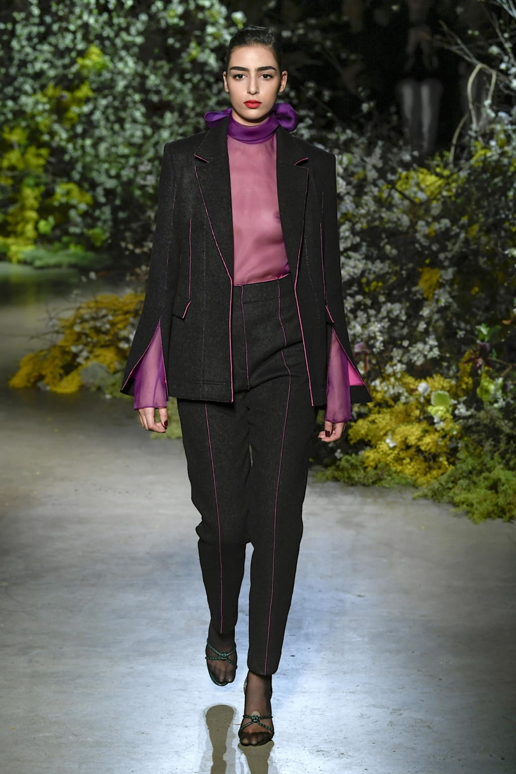 Fashion Week New York Fall/Winter 2020 look 4 from the Jason Wu collection womenswear