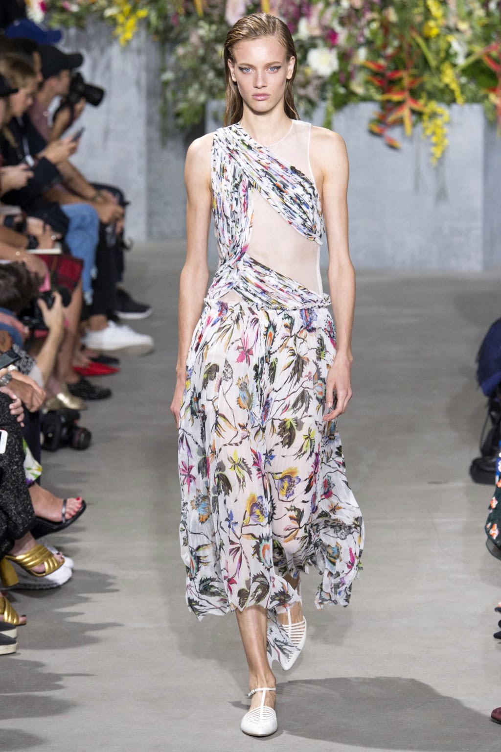 Fashion Week New York Spring/Summer 2018 look 26 from the Jason Wu collection womenswear