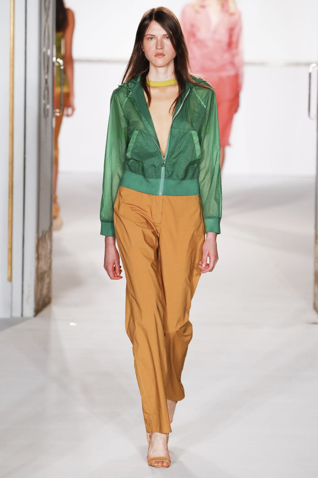 Fashion Week London Spring/Summer 2018 look 6 from the Jasper Conran collection 女装