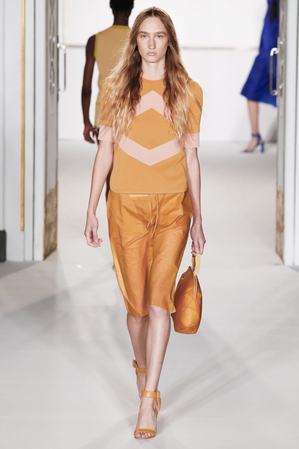 Fashion Week London Spring/Summer 2018 look 13 from the Jasper Conran collection 女装