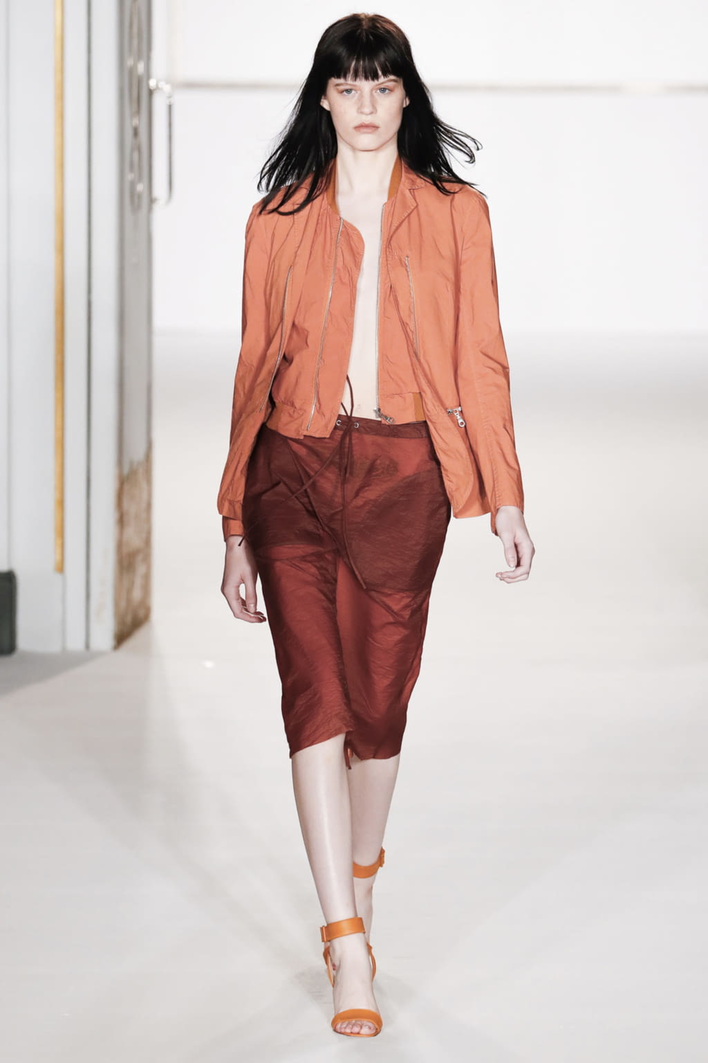 Fashion Week London Spring/Summer 2018 look 26 from the Jasper Conran collection 女装