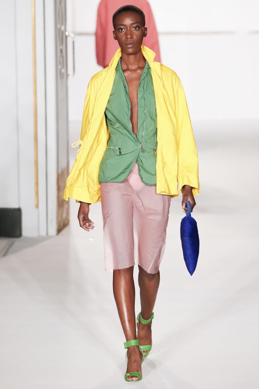 Fashion Week London Spring/Summer 2018 look 36 from the Jasper Conran collection 女装