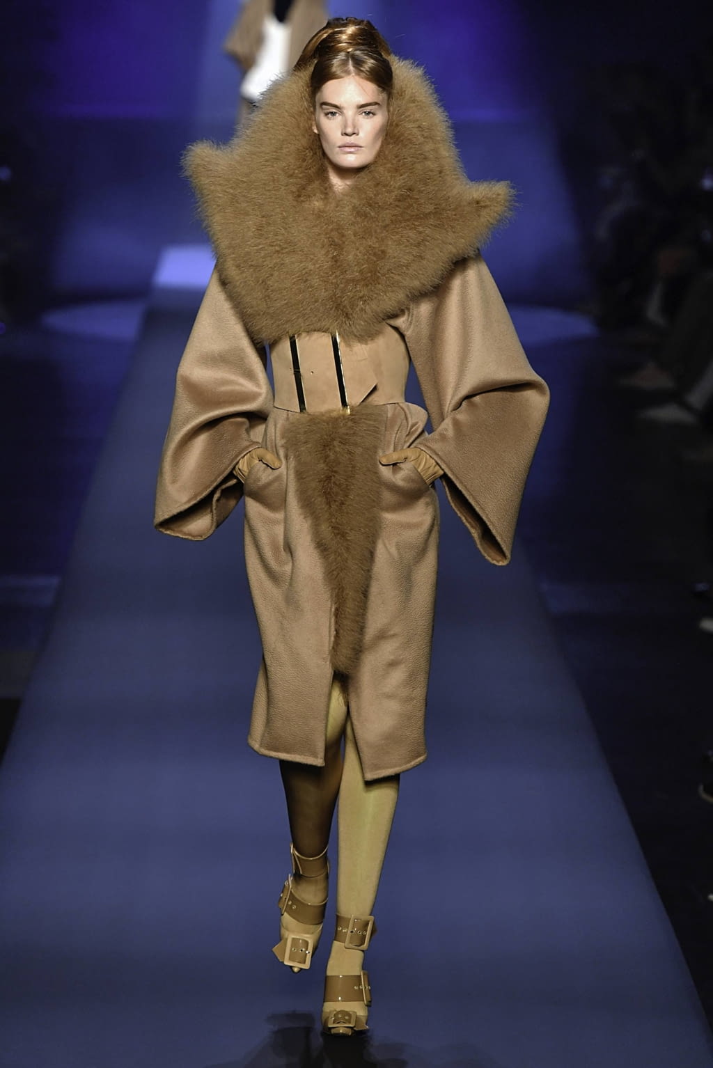 Fashion Week Paris Fall/Winter 2019 look 4 from the Jean Paul Gaultier collection 高级定制