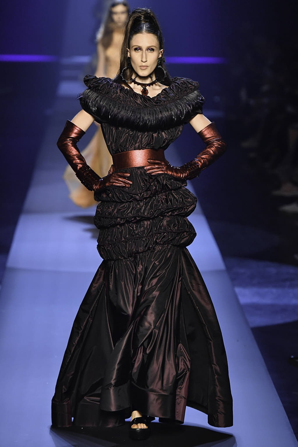Fashion Week Paris Fall/Winter 2019 look 49 from the Jean Paul Gaultier collection 高级定制