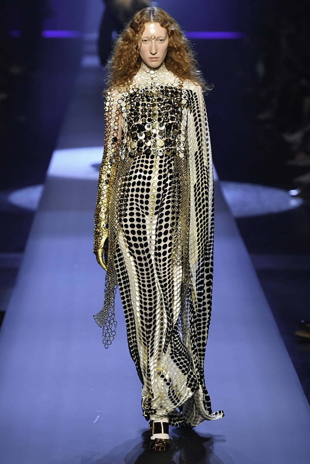 Fashion Week Paris Fall/Winter 2019 look 55 from the Jean Paul Gaultier collection couture