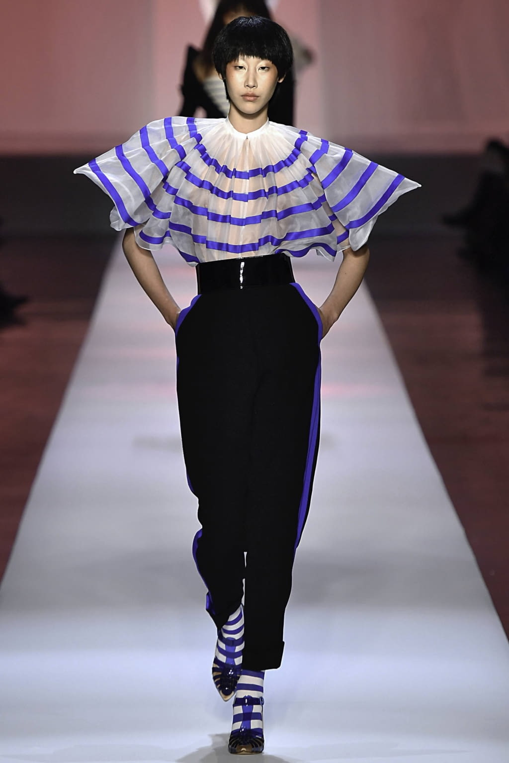 Fashion Week Paris Spring/Summer 2019 look 1 de la collection Jean Paul Gaultier couture