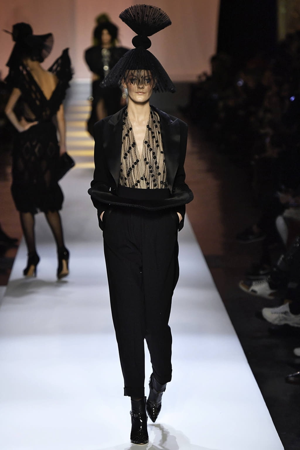 Fashion Week Paris Spring/Summer 2019 look 29 from the Jean Paul Gaultier collection 高级定制