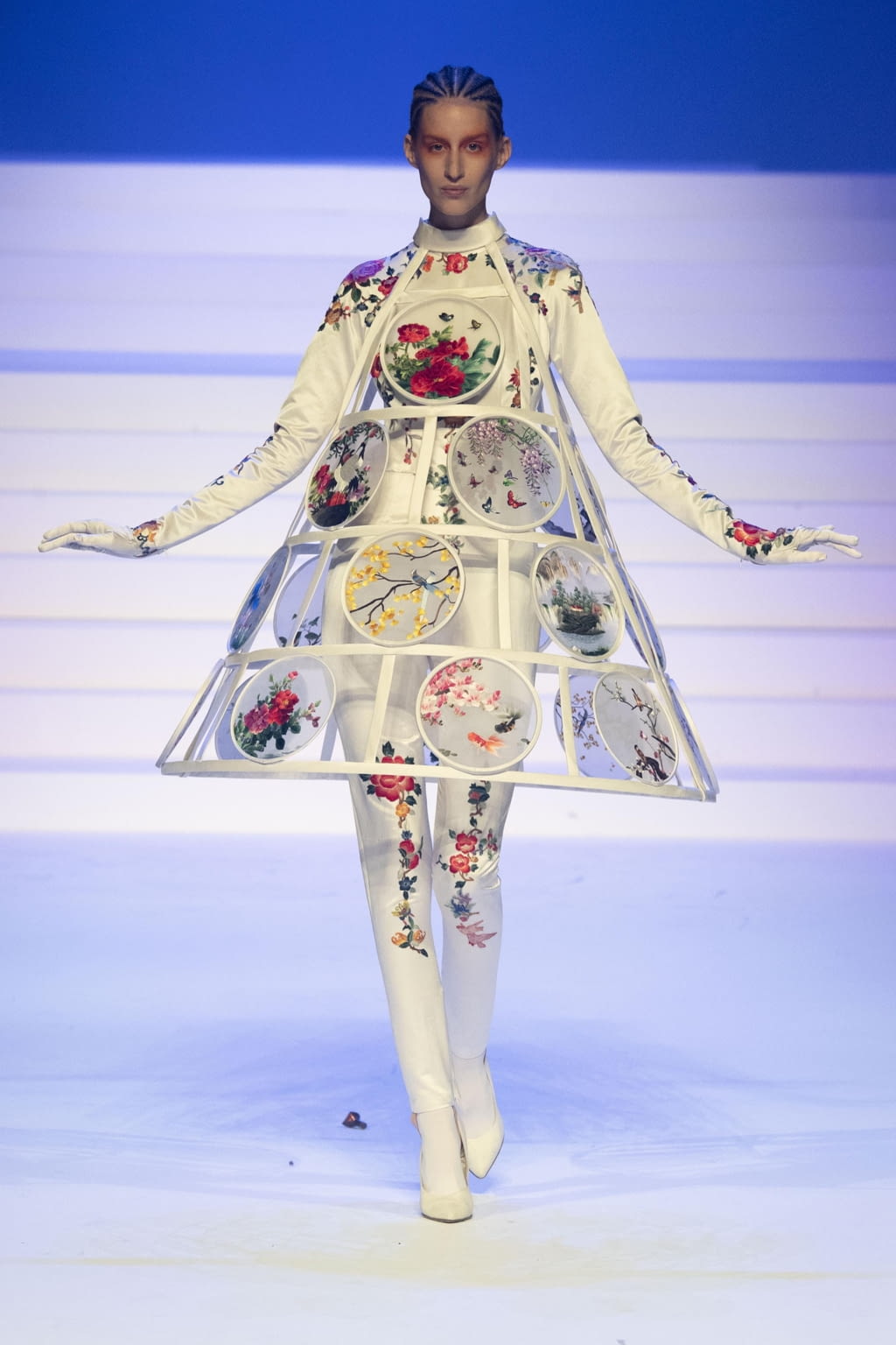 Fashion Week Paris Spring/Summer 2020 look 12 from the Jean Paul Gaultier collection 高级定制