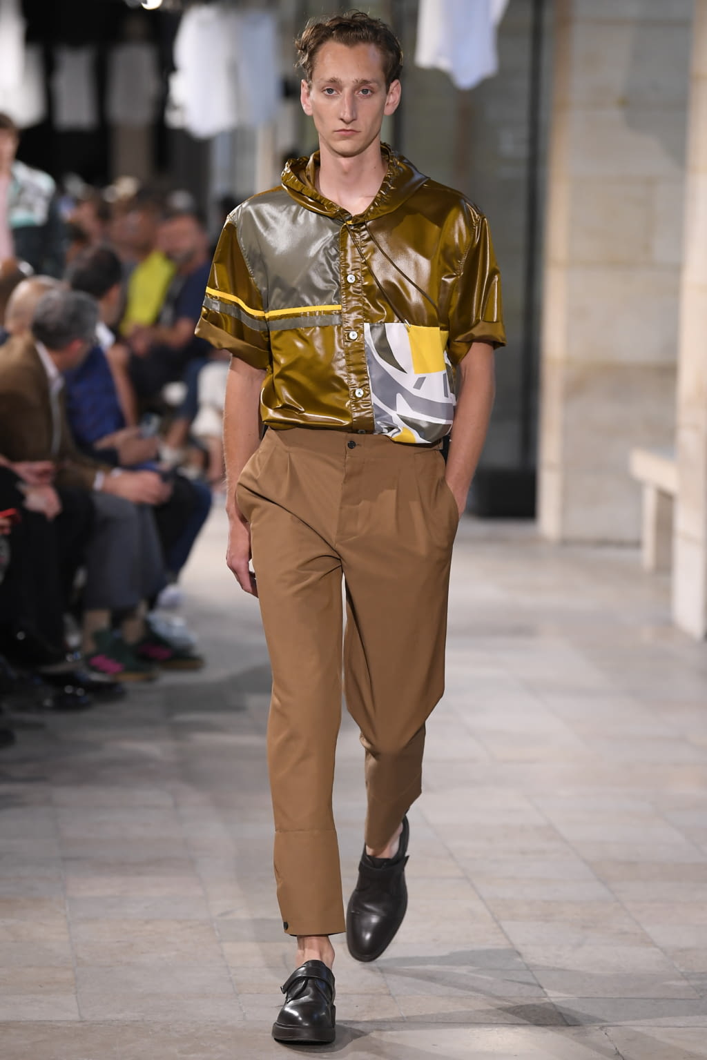 Fashion Week Paris Spring/Summer 2019 look 36 from the Hermès collection menswear