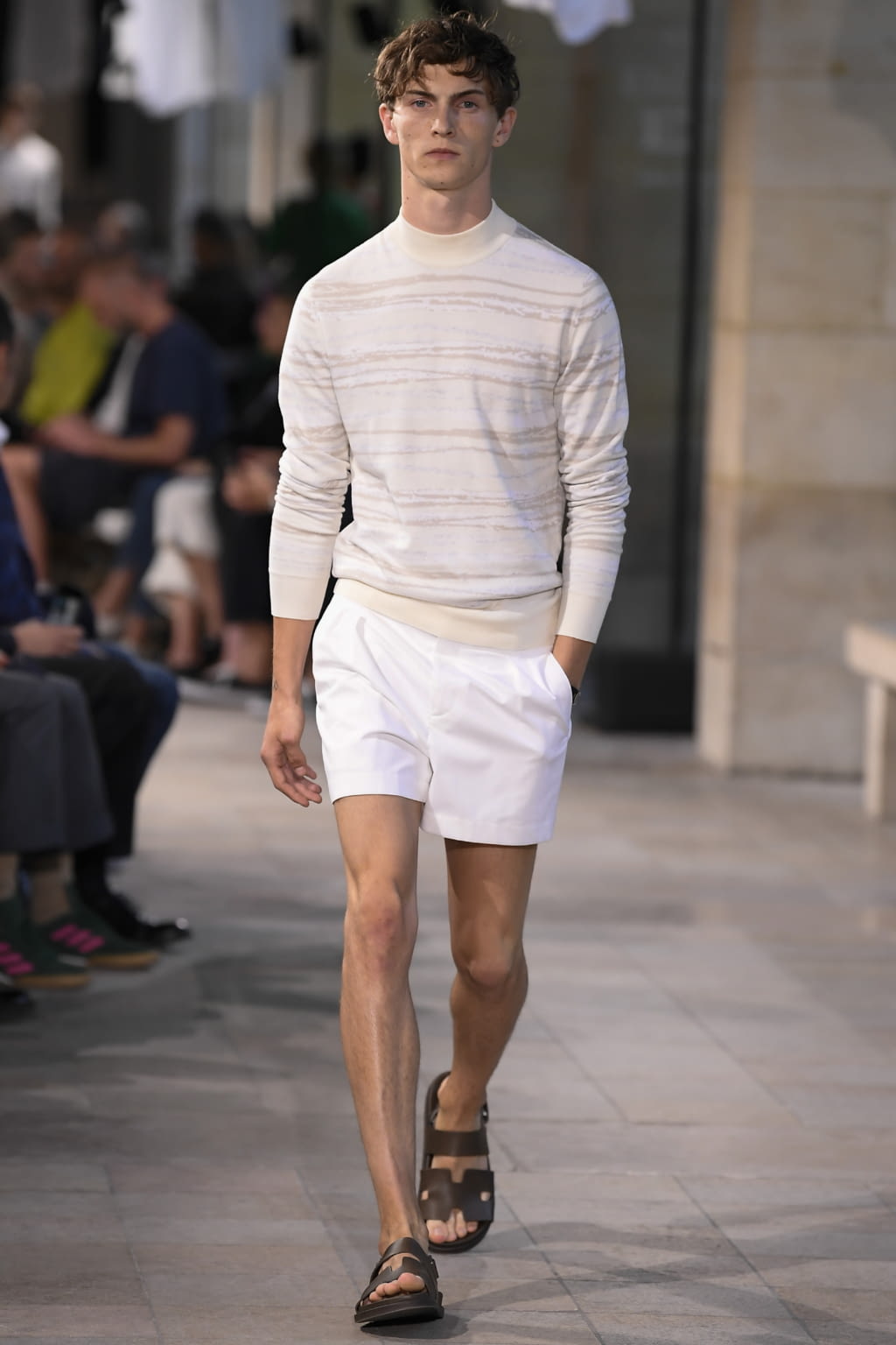 Fashion Week Paris Spring/Summer 2019 look 43 from the Hermès collection menswear