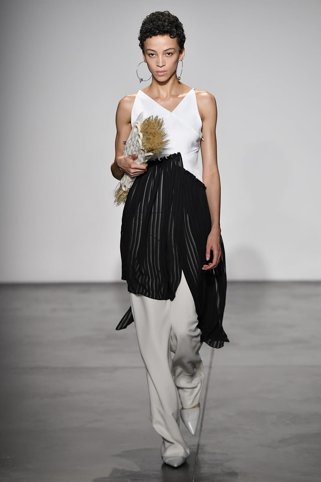 Fashion Week New York Fall/Winter 2020 look 7 from the Jeffrey Dodd collection womenswear