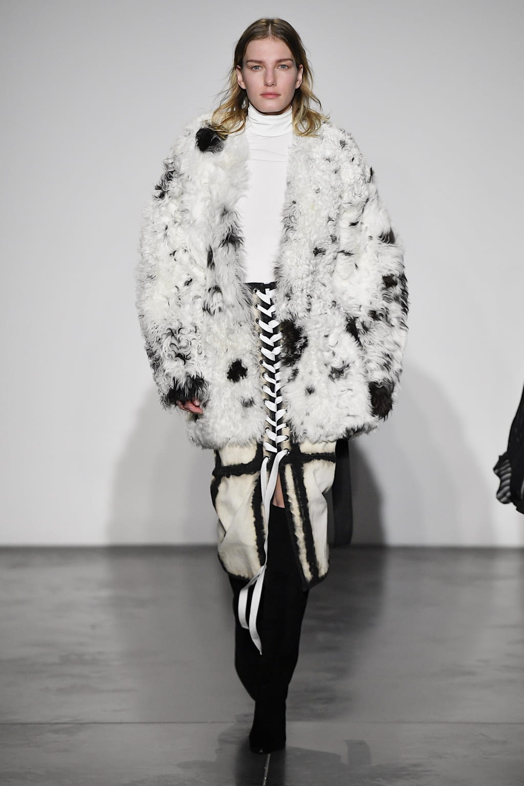 Fashion Week New York Fall/Winter 2020 look 9 from the Jeffrey Dodd collection womenswear