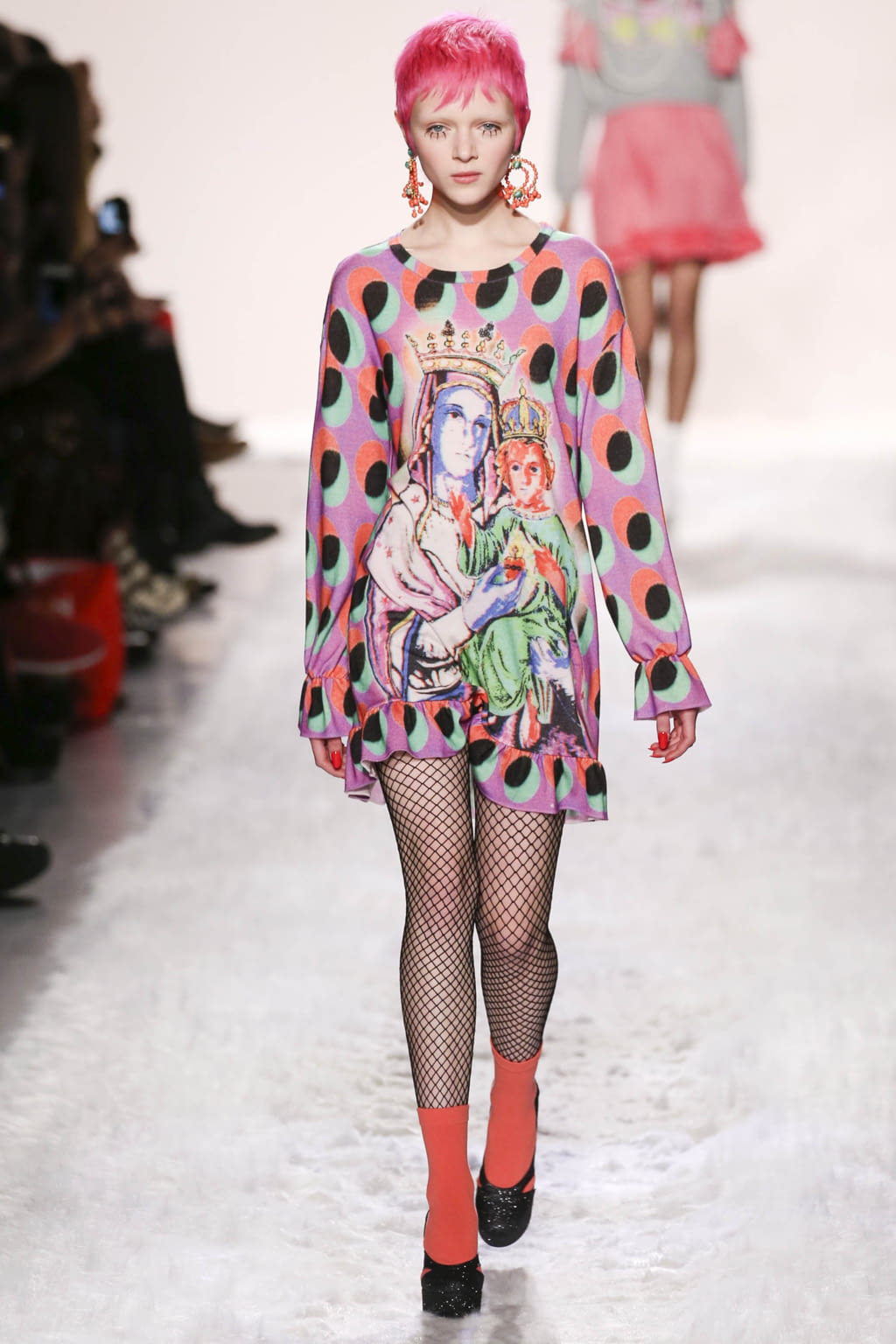Fashion Week New York Fall/Winter 2017 look 38 from the Jeremy Scott collection womenswear
