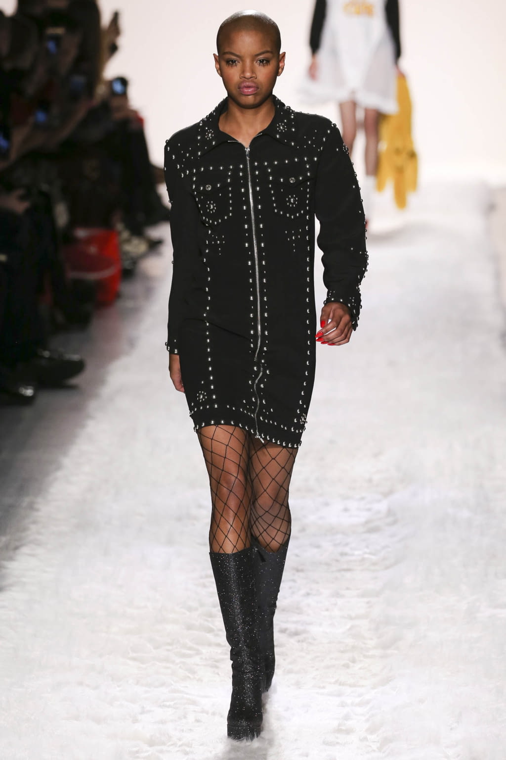 Fashion Week New York Fall/Winter 2017 look 42 de la collection Jeremy Scott womenswear