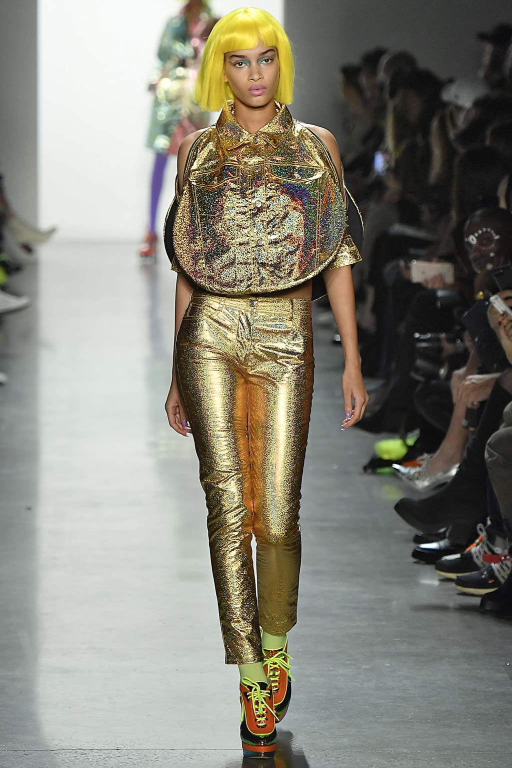 Fashion Week New York Fall/Winter 2018 look 44 de la collection Jeremy Scott womenswear