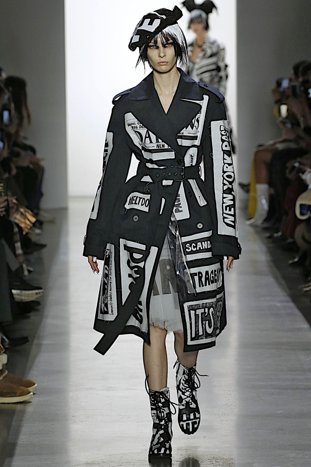 Fashion Week New York Fall/Winter 2019 look 2 from the Jeremy Scott collection womenswear