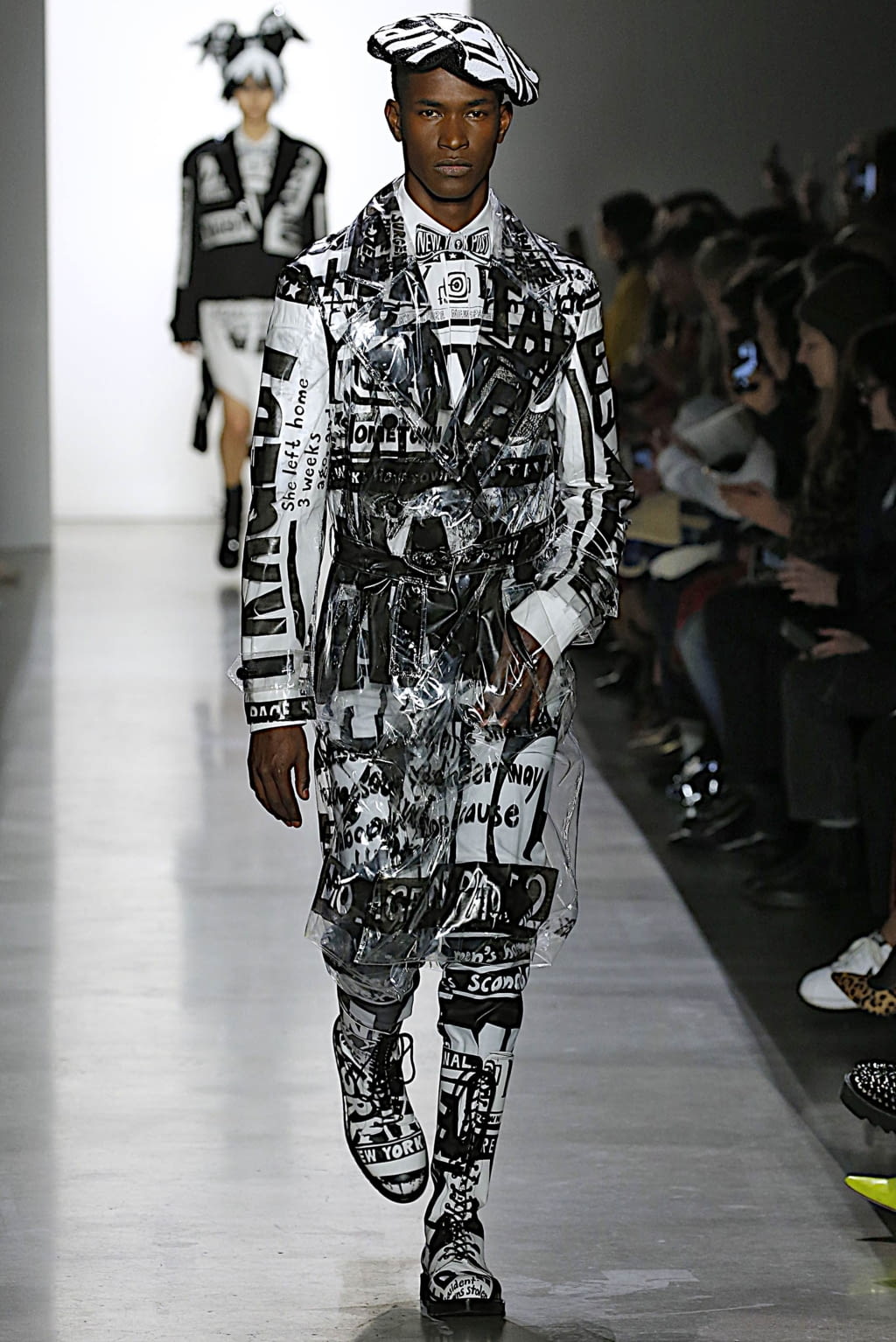 Fashion Week New York Fall/Winter 2019 look 15 from the Jeremy Scott collection 女装