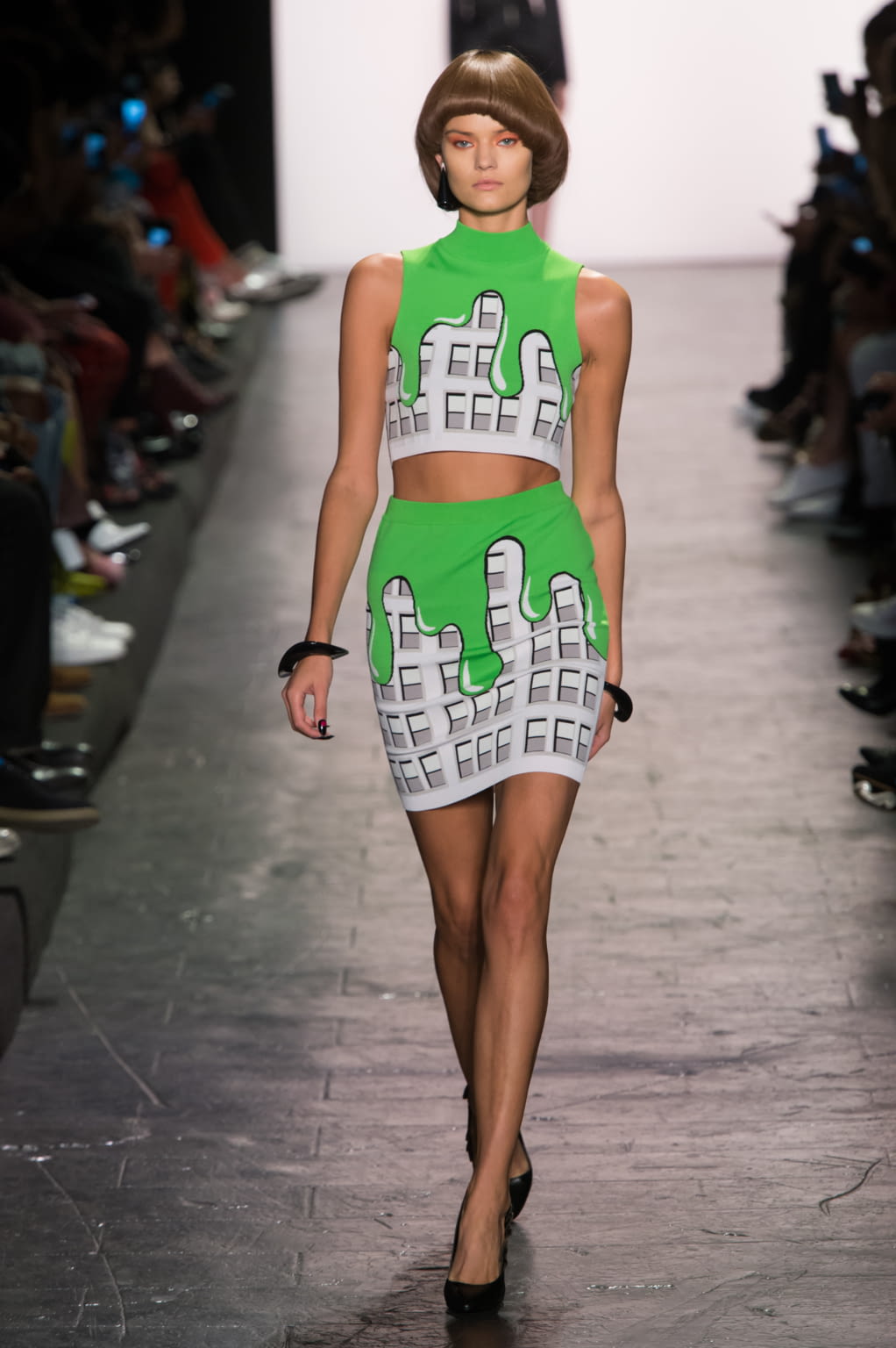 Fashion Week New York Spring/Summer 2017 look 13 from the Jeremy Scott collection womenswear