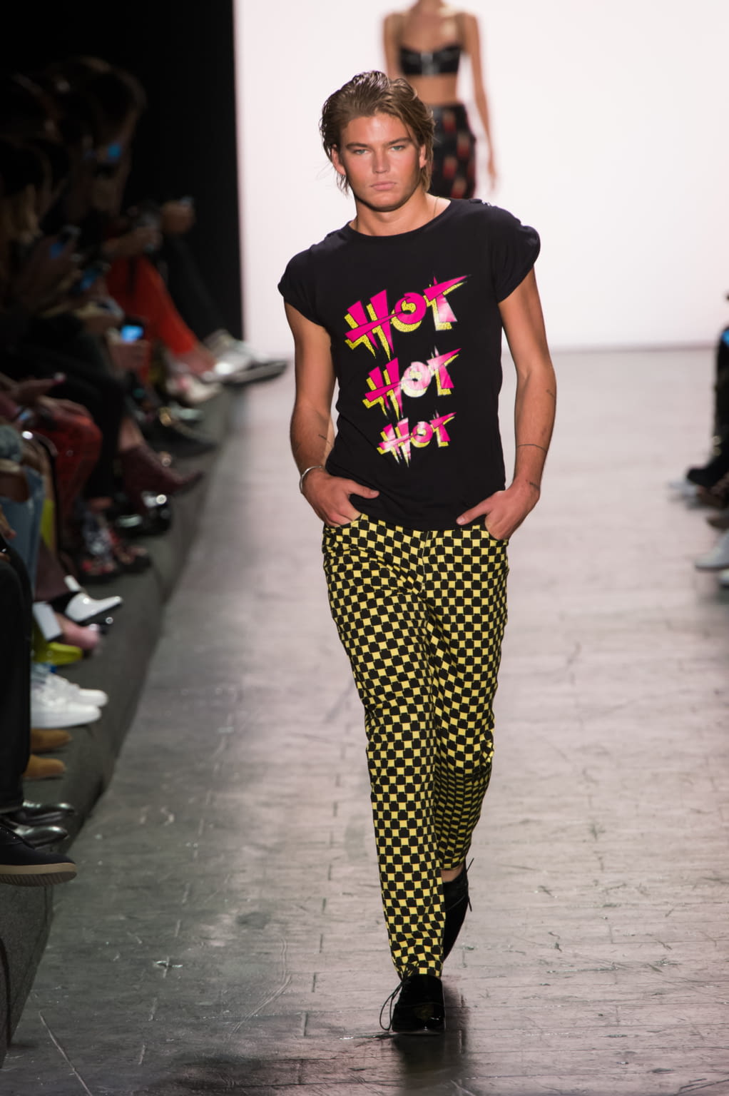 Fashion Week New York Spring/Summer 2017 look 19 de la collection Jeremy Scott womenswear