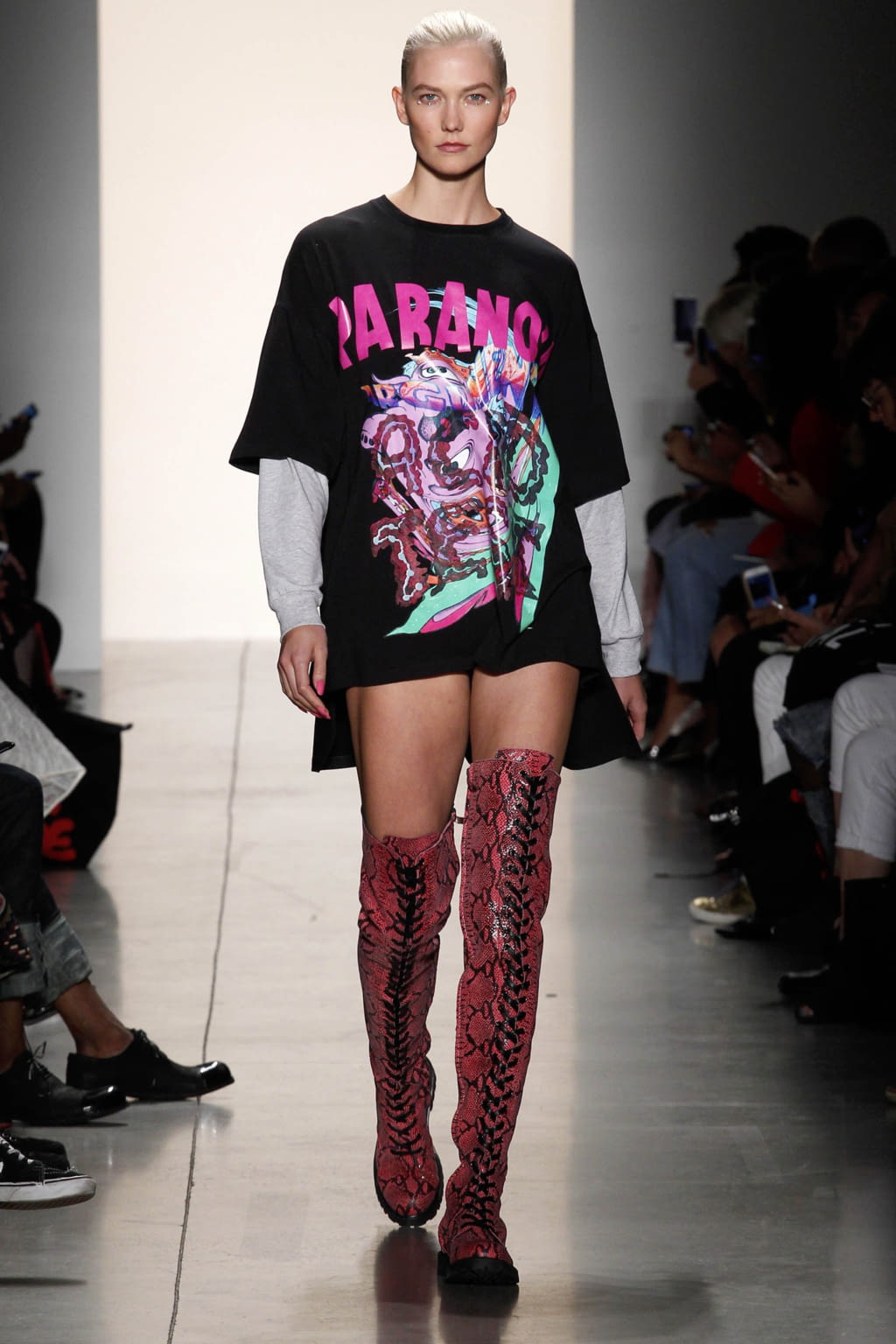 Fashion Week New York Spring/Summer 2018 look 9 from the Jeremy Scott collection womenswear