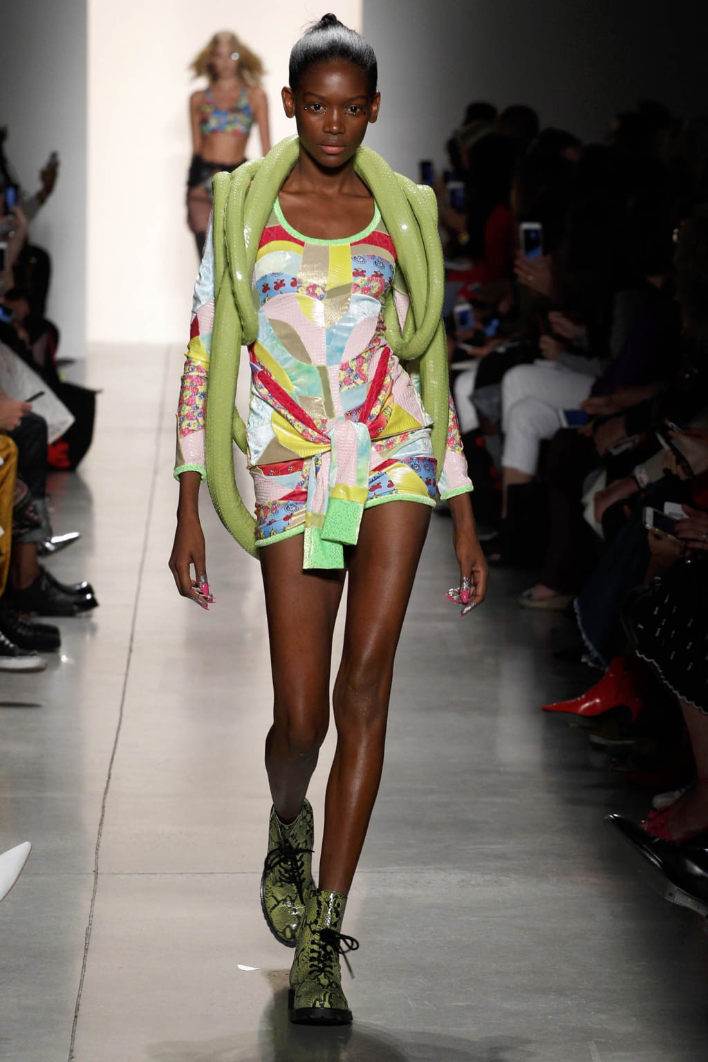 Fashion Week New York Spring/Summer 2018 look 28 from the Jeremy Scott collection womenswear