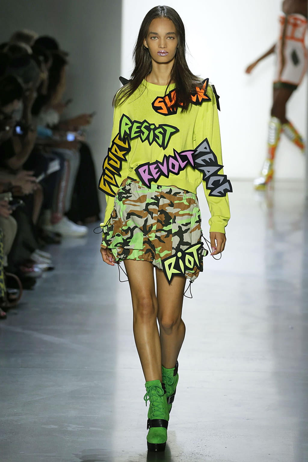 Fashion Week New York Spring/Summer 2019 look 10 de la collection Jeremy Scott womenswear