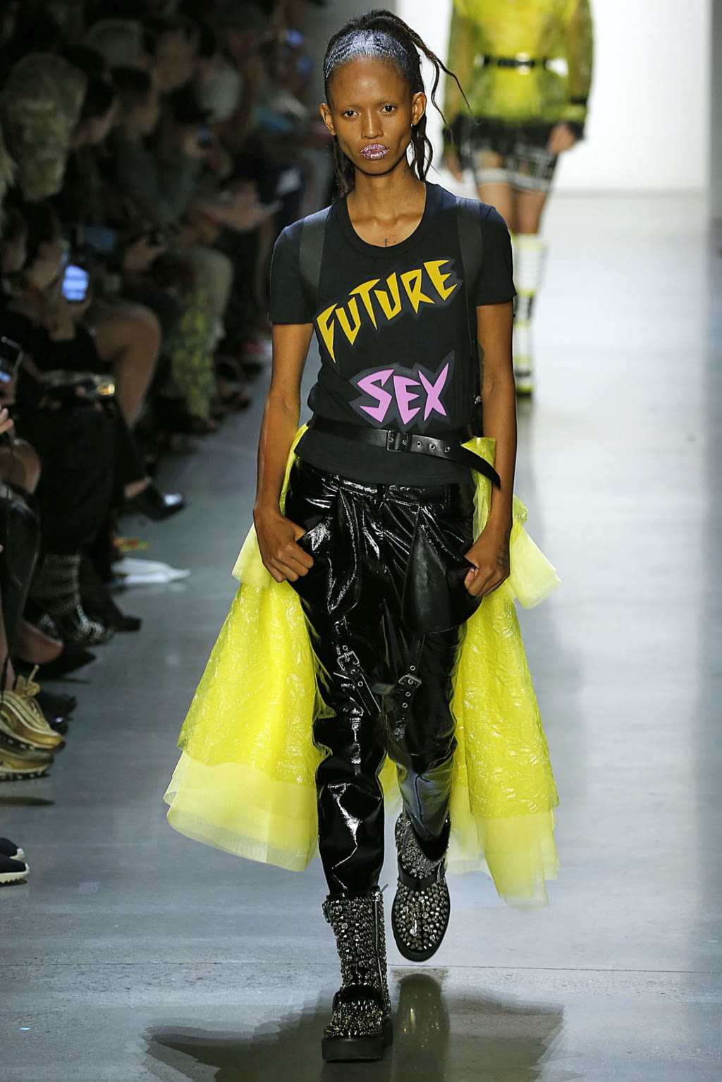 Fashion Week New York Spring/Summer 2019 look 24 from the Jeremy Scott collection womenswear