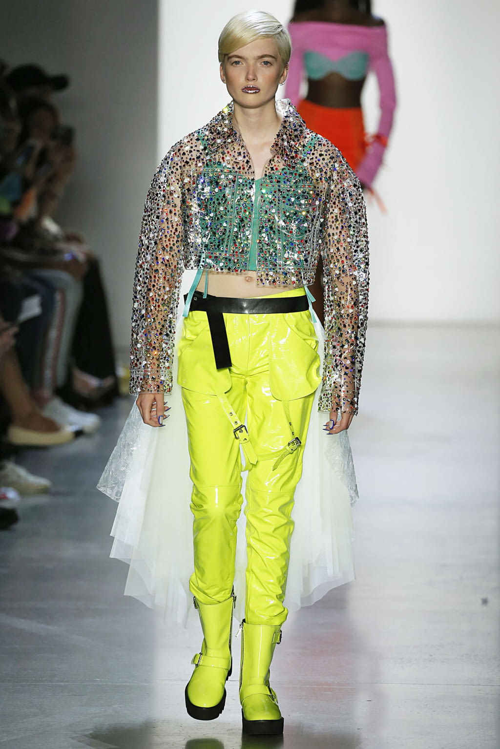Fashion Week New York Spring/Summer 2019 look 57 from the Jeremy Scott collection 女装