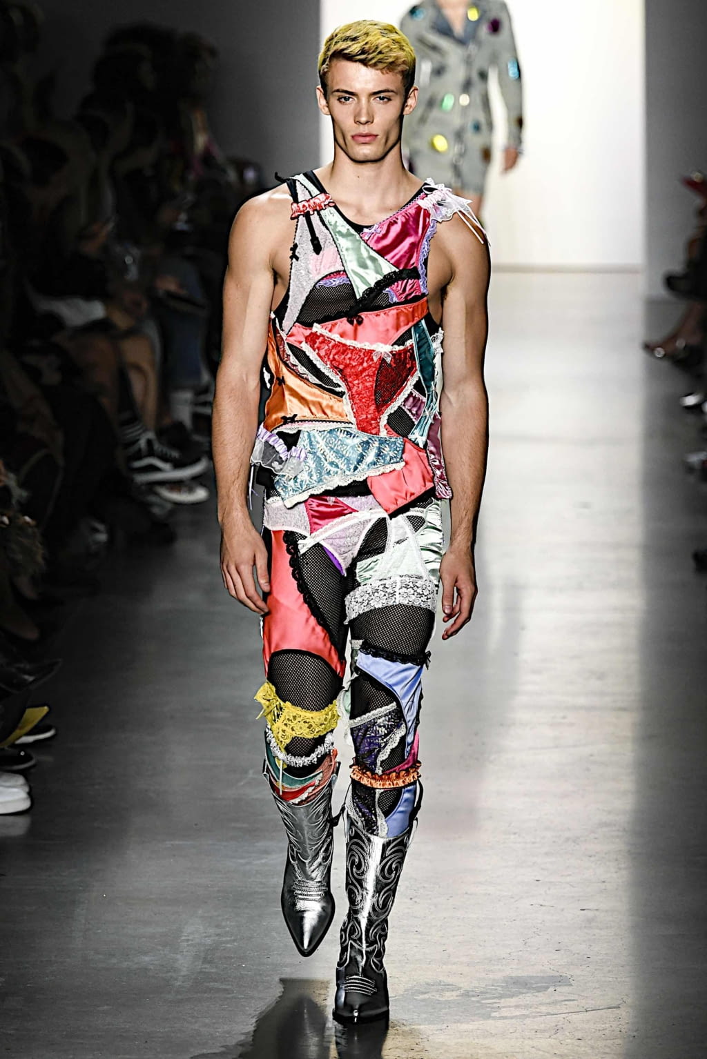 Fashion Week New York Spring/Summer 2020 look 16 de la collection Jeremy Scott womenswear