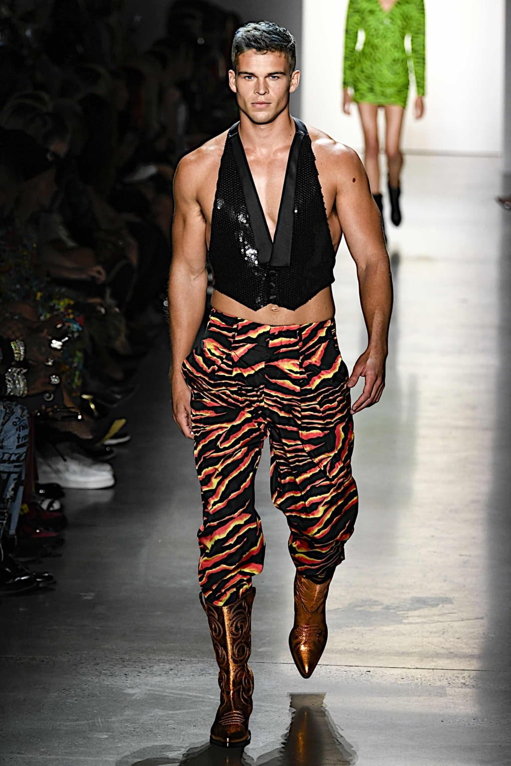Fashion Week New York Spring/Summer 2020 look 23 de la collection Jeremy Scott womenswear