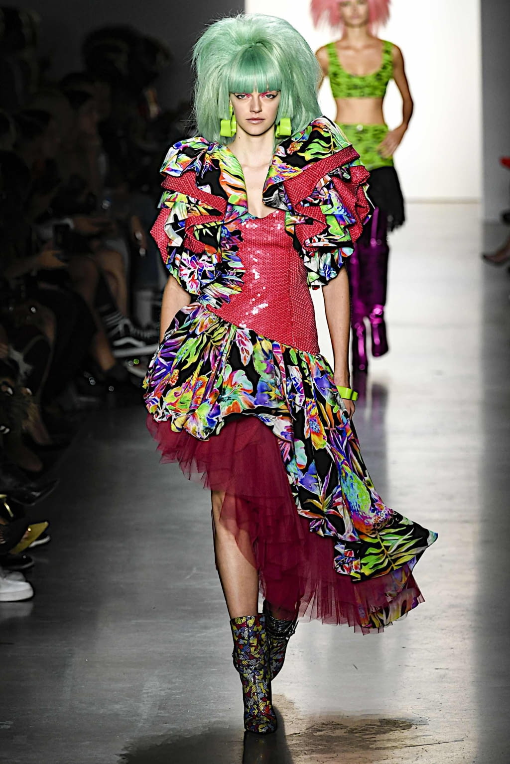 Fashion Week New York Spring/Summer 2020 look 29 from the Jeremy Scott collection 女装