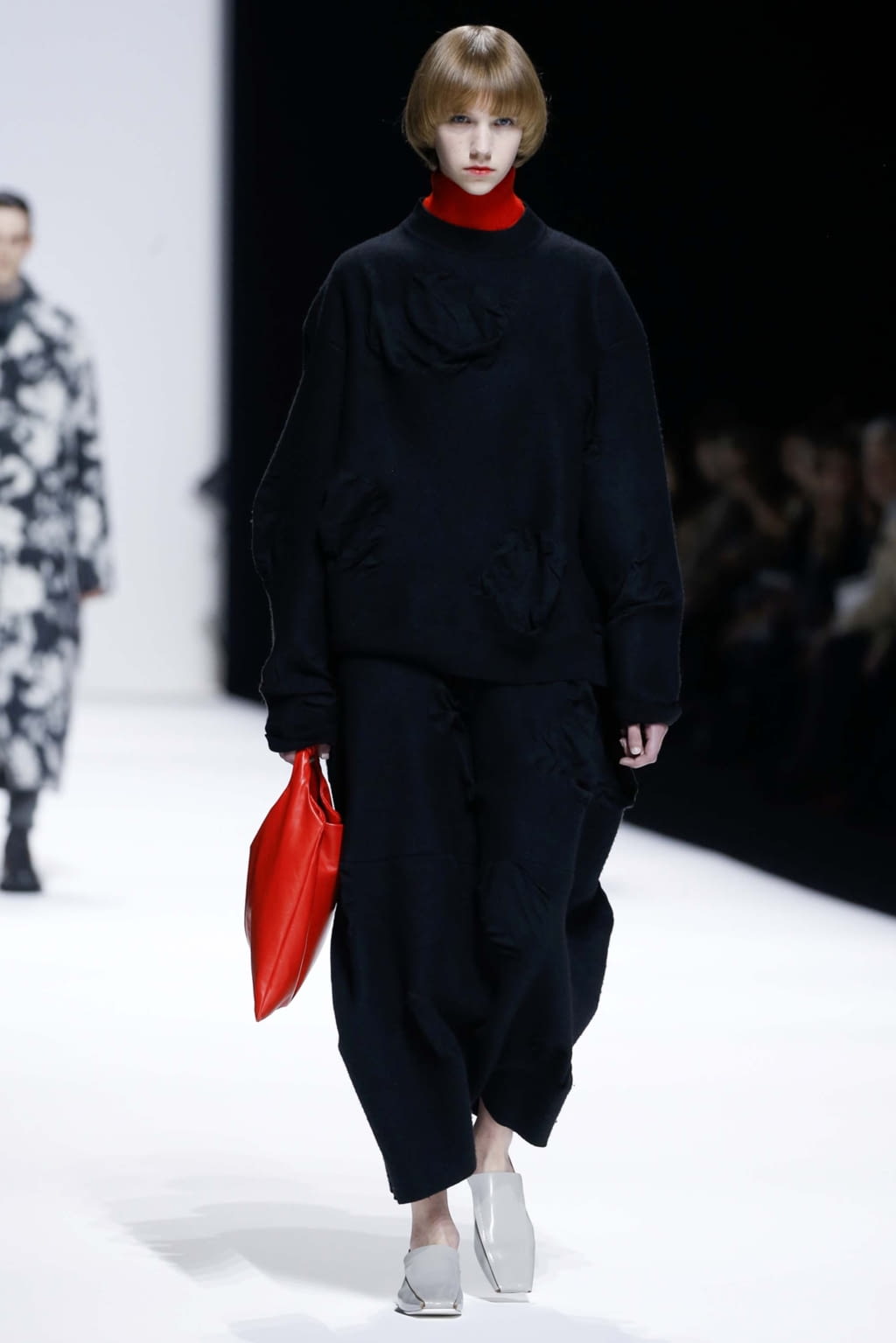 Fashion Week Milan Fall/Winter 2018 look 25 from the Jil Sander collection womenswear