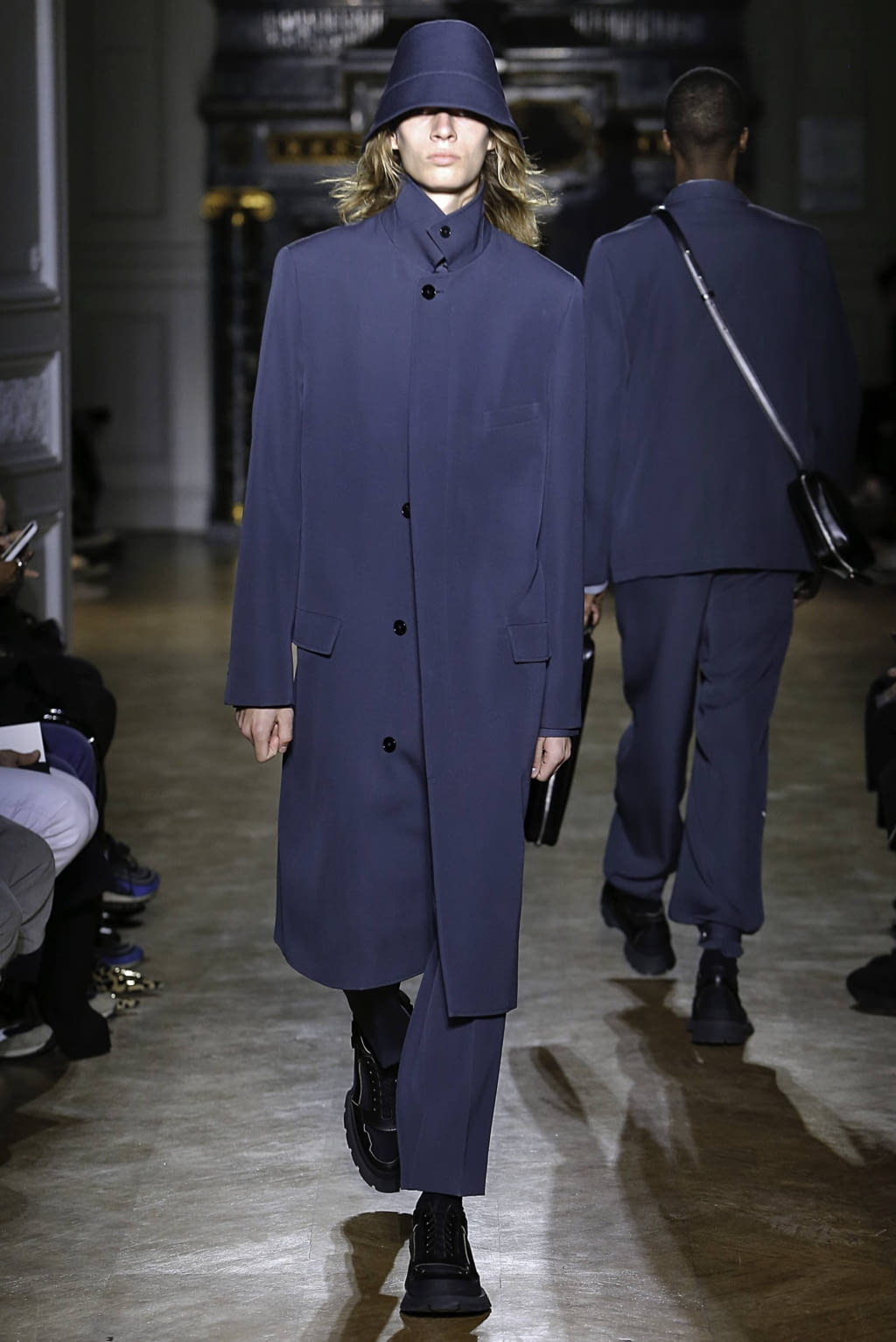 Fashion Week Paris Fall/Winter 2019 look 3 from the Jil Sander collection menswear