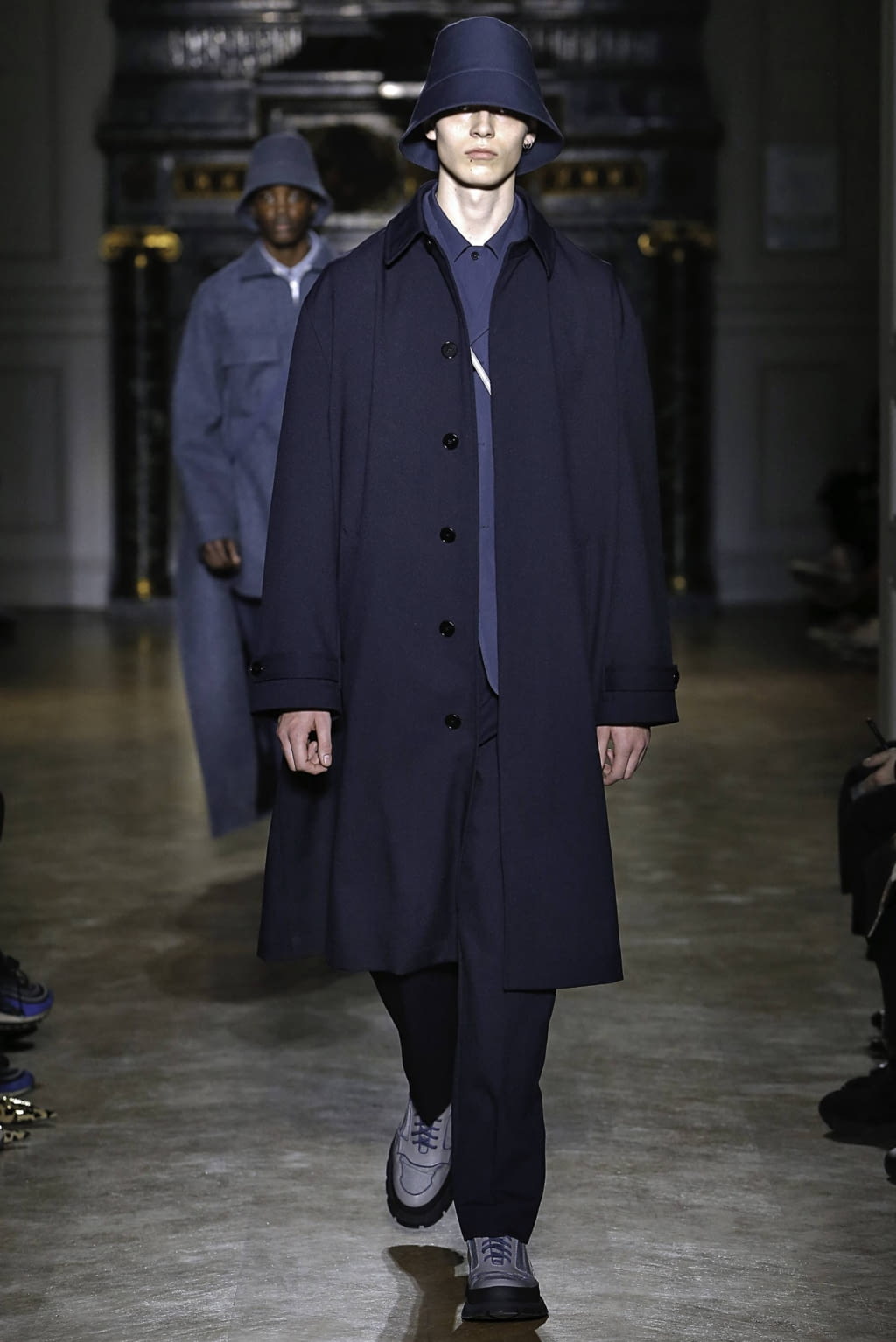 Fashion Week Paris Fall/Winter 2019 look 4 from the Jil Sander collection menswear